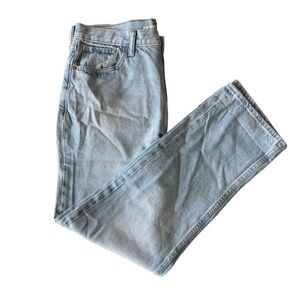 Old Navy Woman's Light Wash Straight Jeans NWT Size 8 or 10